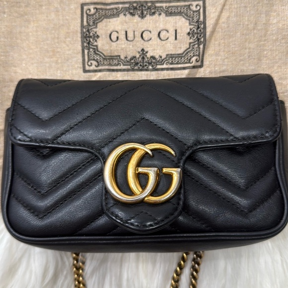 GUCCI GG Marmont Mini Bag - Picture 2 of 15